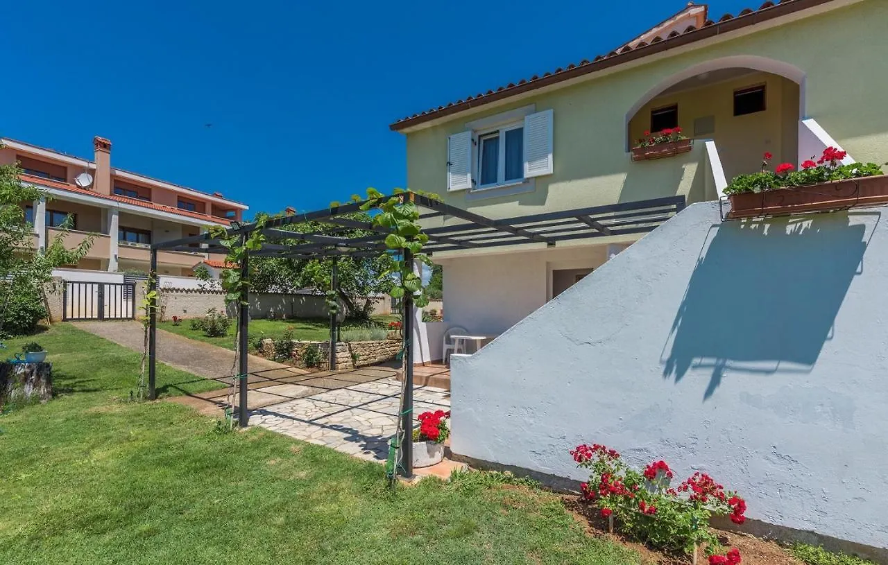 ** Pensión Apartments Stanko Fažana Croacia