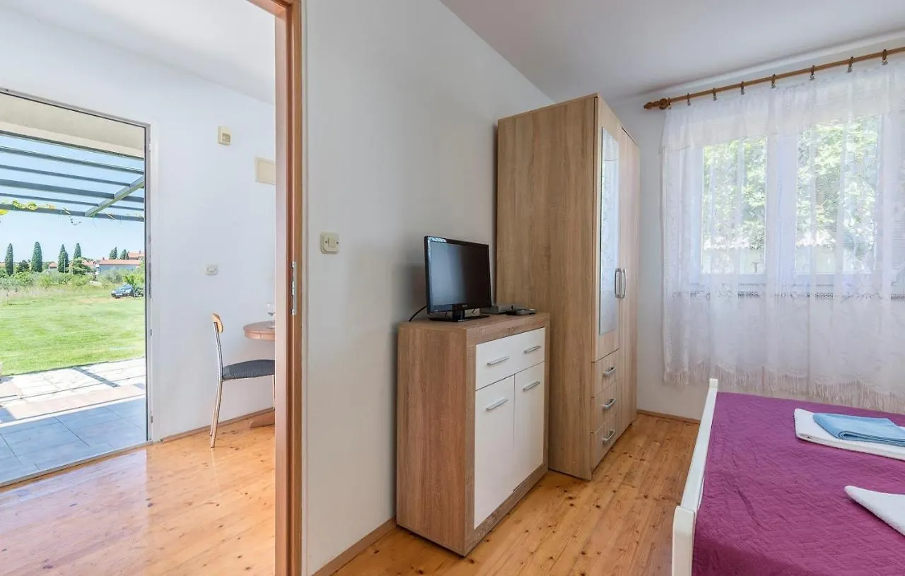 Apartments Stanko Fažana Pensión